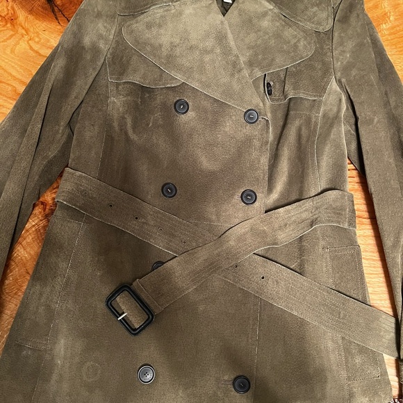 Vintage Burberry Suade Trenchcoat - Picture 10 of 17